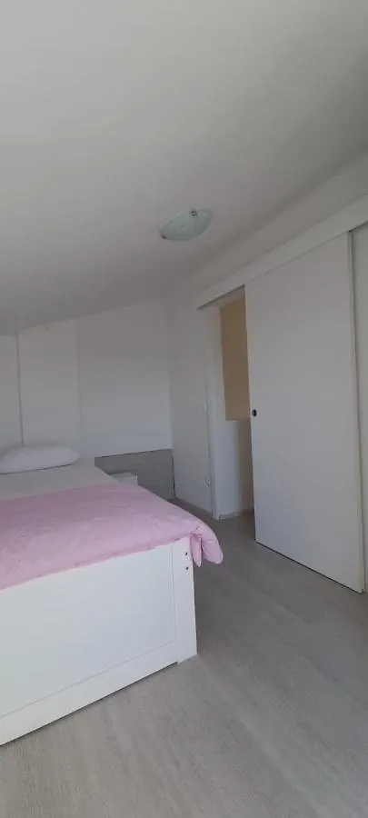 Apartment Apartmani Lanterna Krk Town